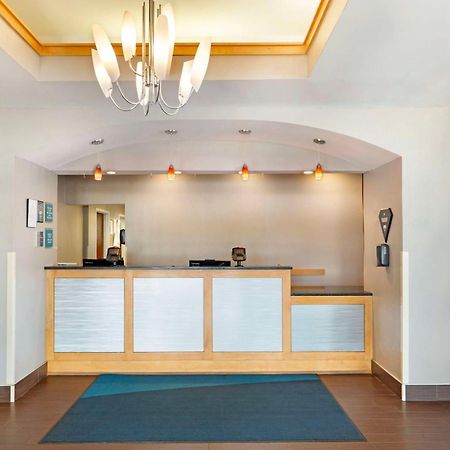 Best Western Hartford Hotel And Suites Εξωτερικό φωτογραφία