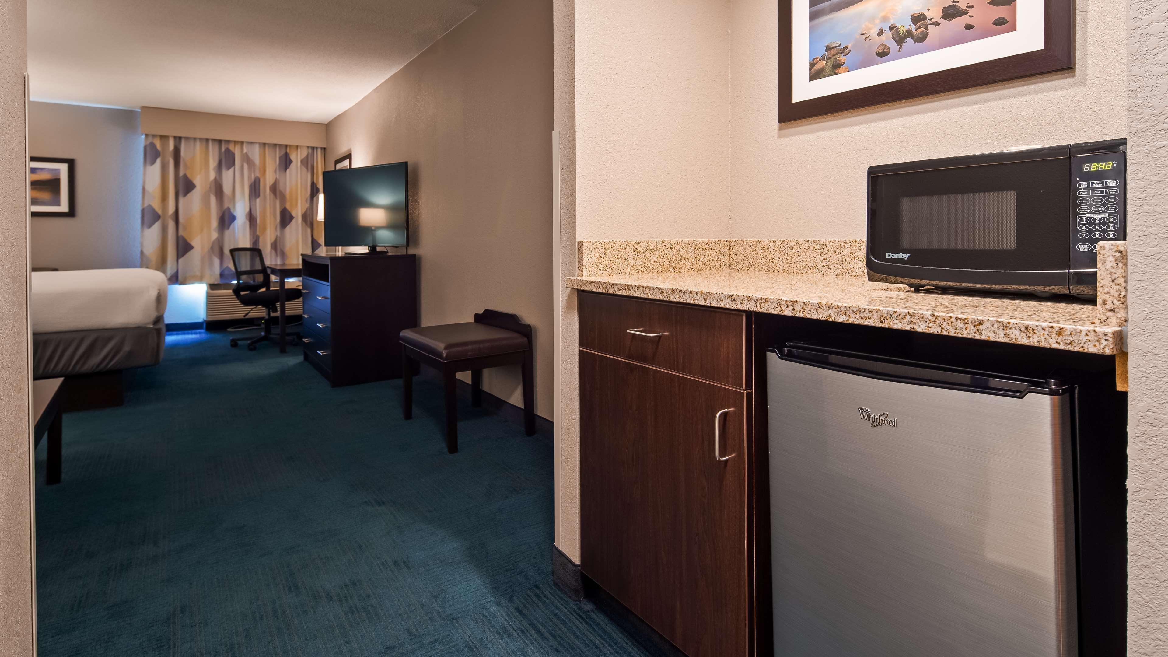 Best Western Hartford Hotel And Suites Εξωτερικό φωτογραφία