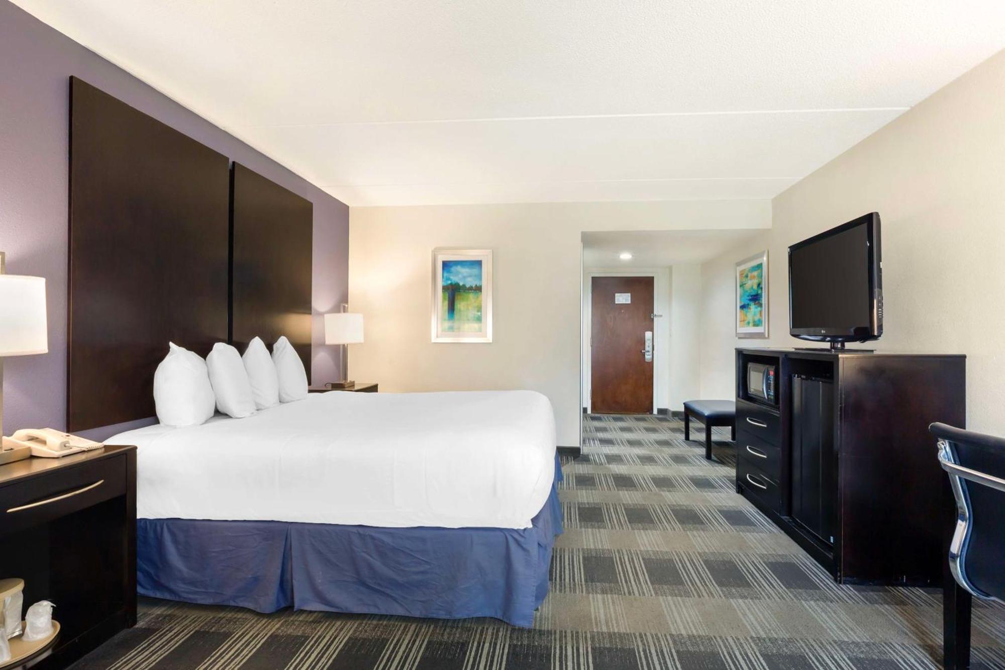 Best Western Hartford Hotel And Suites Εξωτερικό φωτογραφία