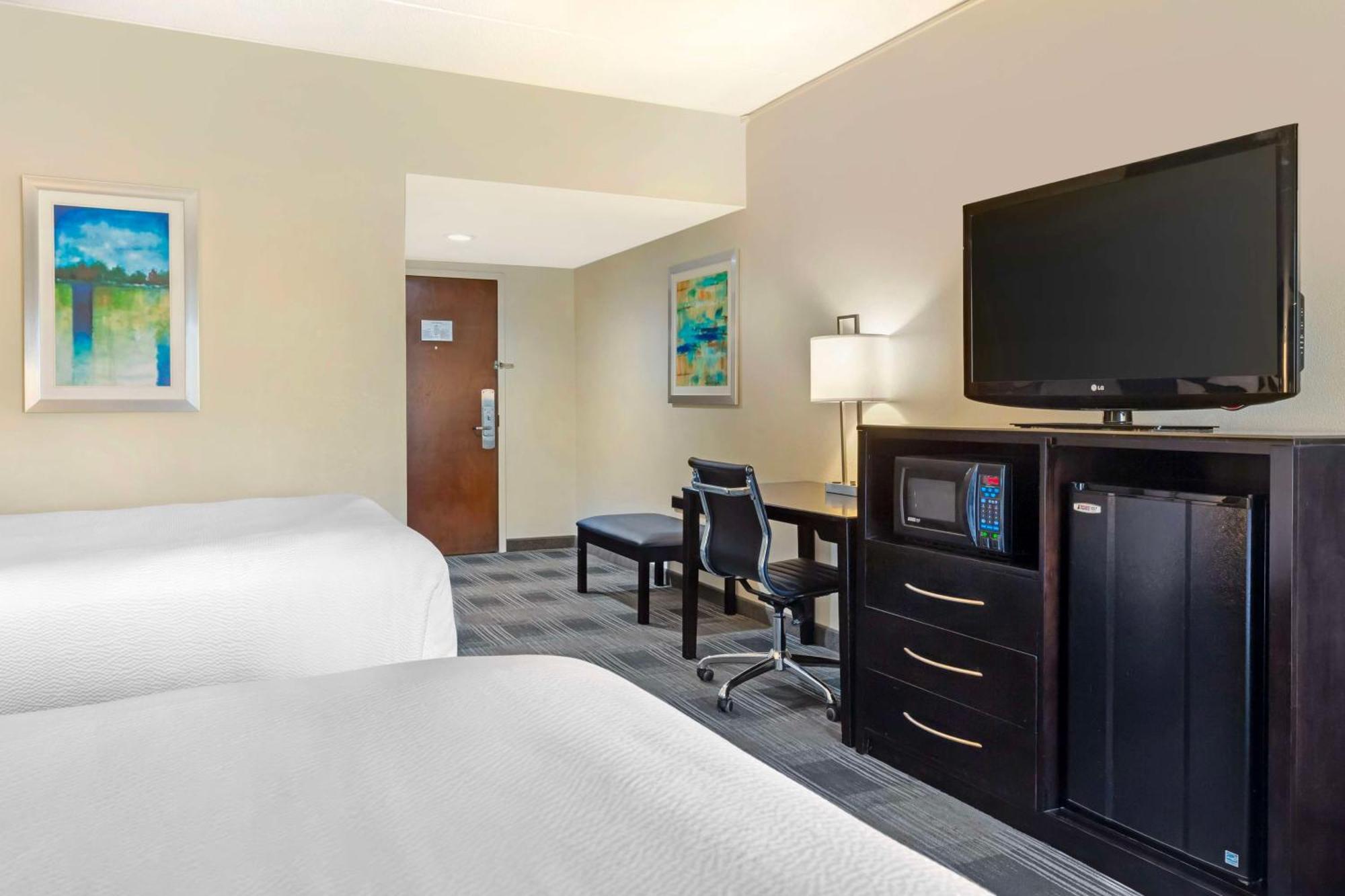Best Western Hartford Hotel And Suites Εξωτερικό φωτογραφία